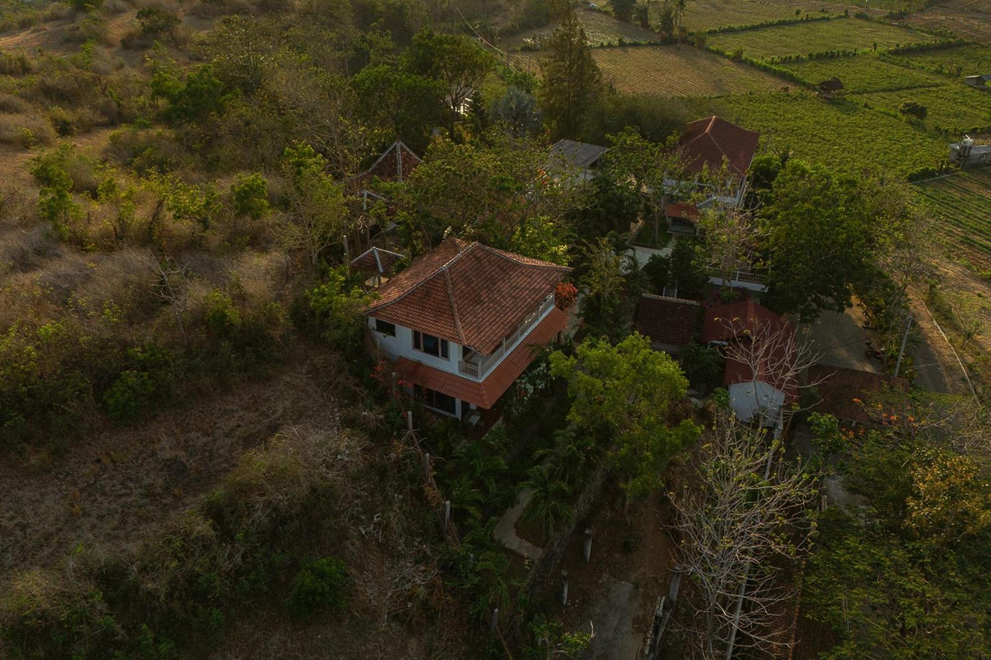 Bangsring Breeze Hotel Banyuwangi  Buitenkant foto